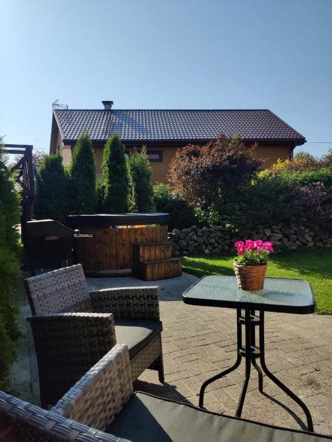 Brivdienu Maja Amrai Ventspils Exteriör bild